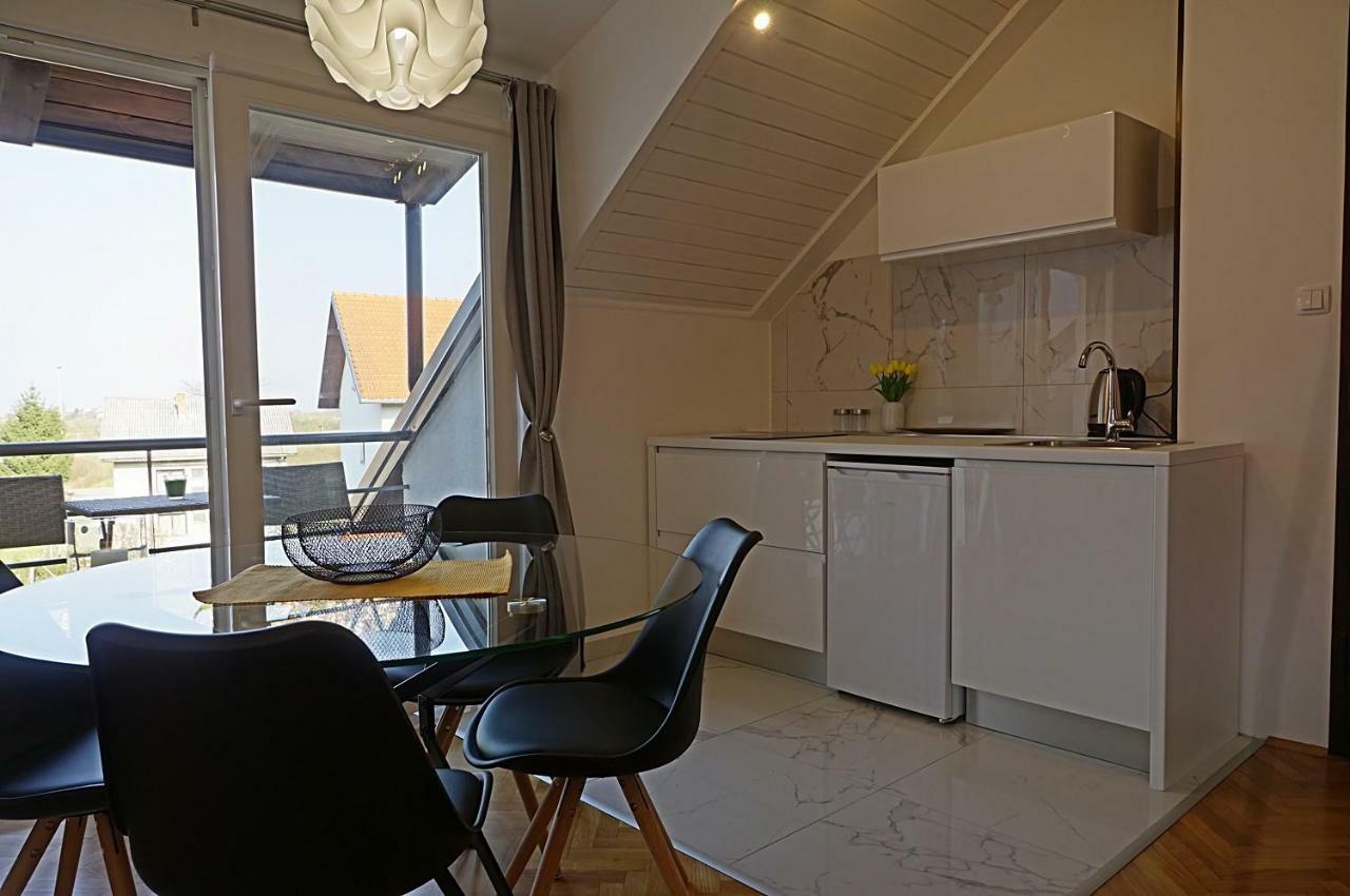 Apartman Studio Sonas 3 With Free Private Parking Karlovac Eksteriør billede